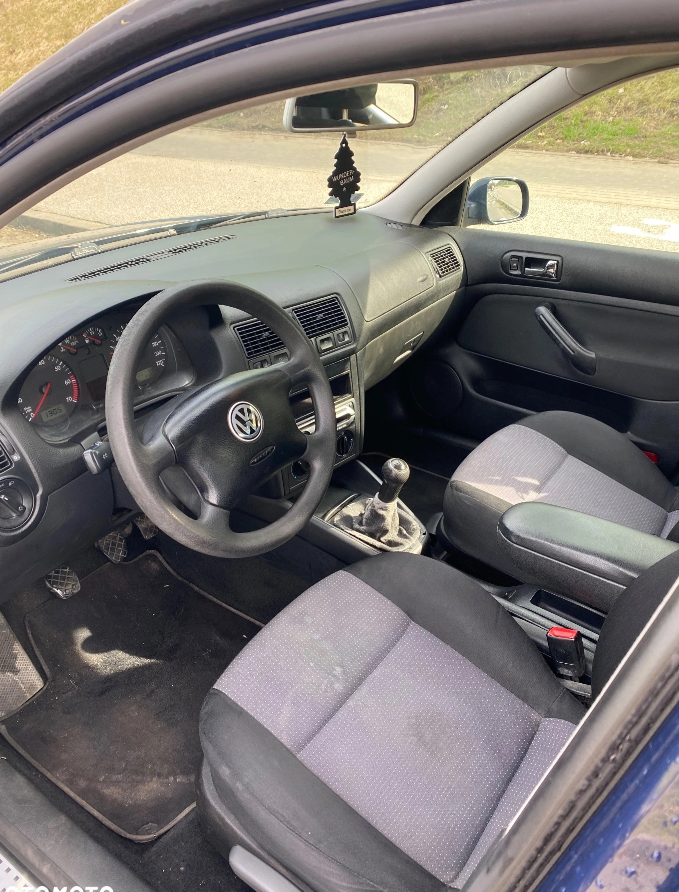 Volkswagen Golf cena 4900 przebieg: 237000, rok produkcji 2002 z Warszawa małe 56